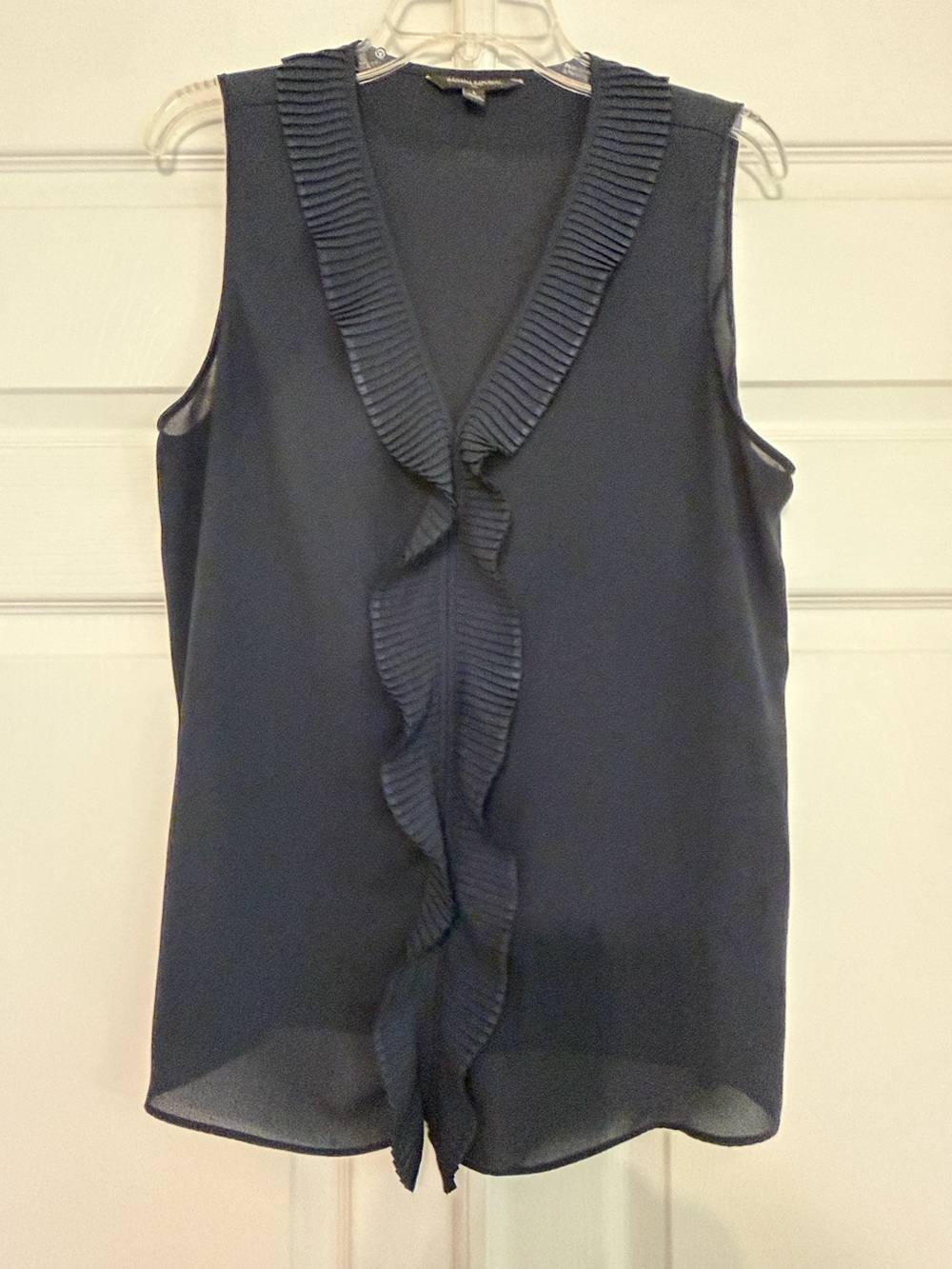 Banana Republic Sleeveless Ruffle V-Neck Top - Black